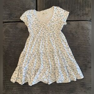 Hollister Floral Dress size Medium
